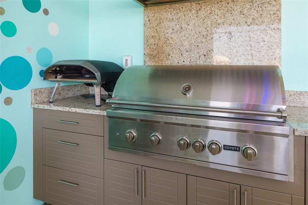 Active With Contract: $1,799,000 (4 beds, 4 baths, 3328 Square Feet)