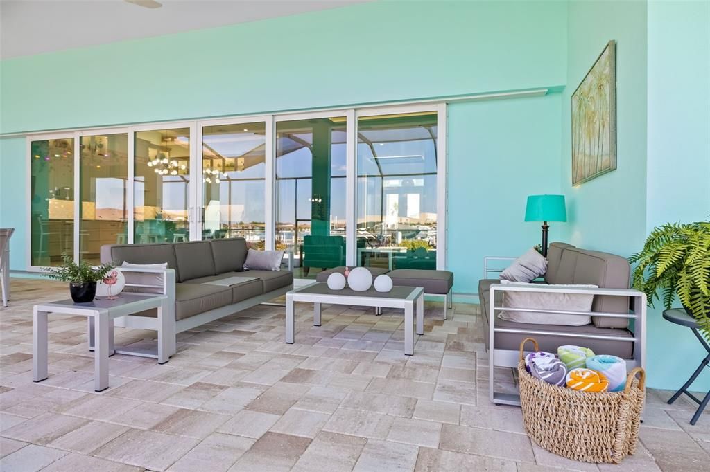 Active With Contract: $1,799,000 (4 beds, 4 baths, 3328 Square Feet)