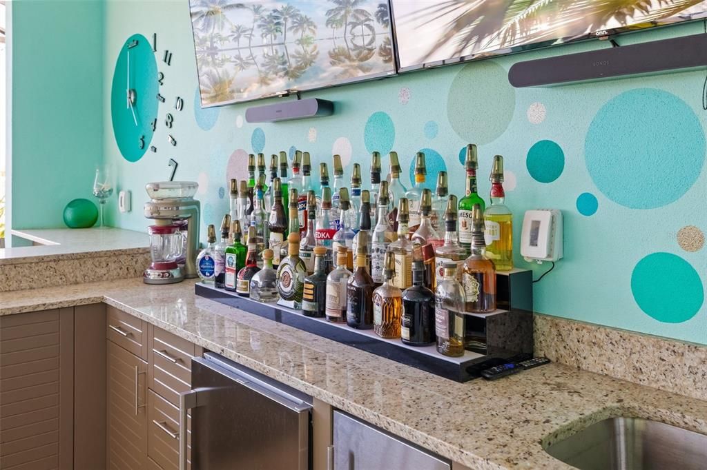 Active With Contract: $1,799,000 (4 beds, 4 baths, 3328 Square Feet)