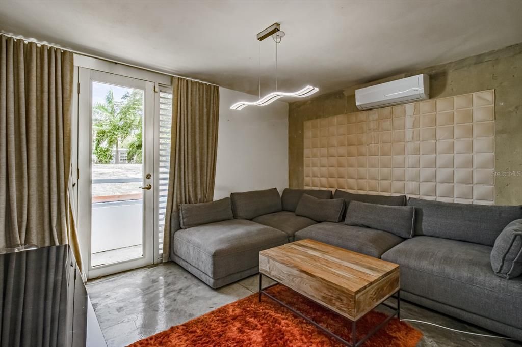 Active With Contract: $595,000 (2 beds, 2 baths, 2506 Square Feet)