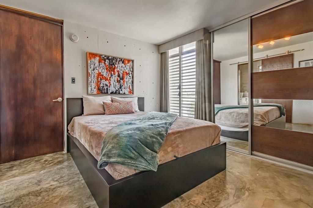 Active With Contract: $595,000 (2 beds, 2 baths, 2506 Square Feet)