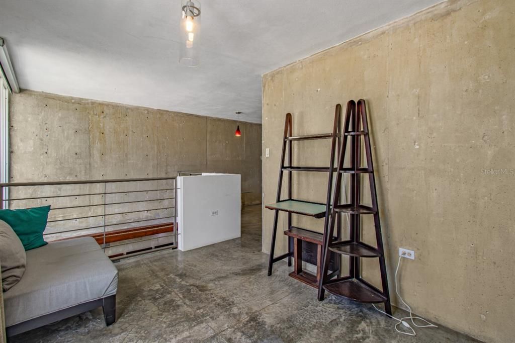 Active With Contract: $595,000 (2 beds, 2 baths, 2506 Square Feet)