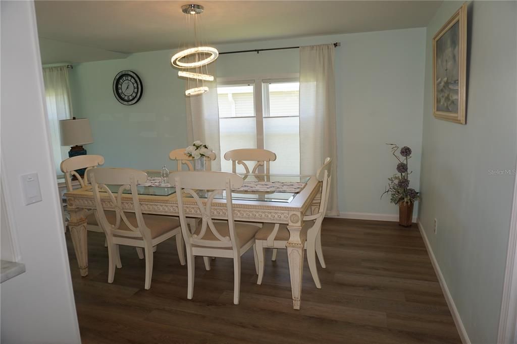 En Venta: $305,000 (2 camas, 2 baños, 1344 Pies cuadrados)