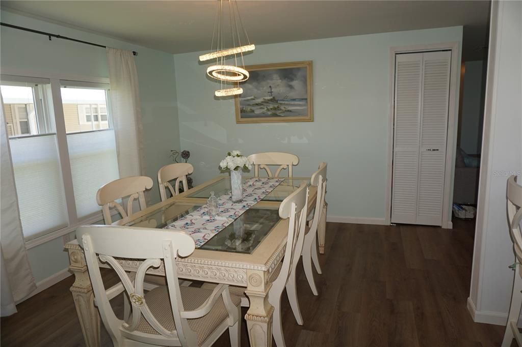 En Venta: $305,000 (2 camas, 2 baños, 1344 Pies cuadrados)