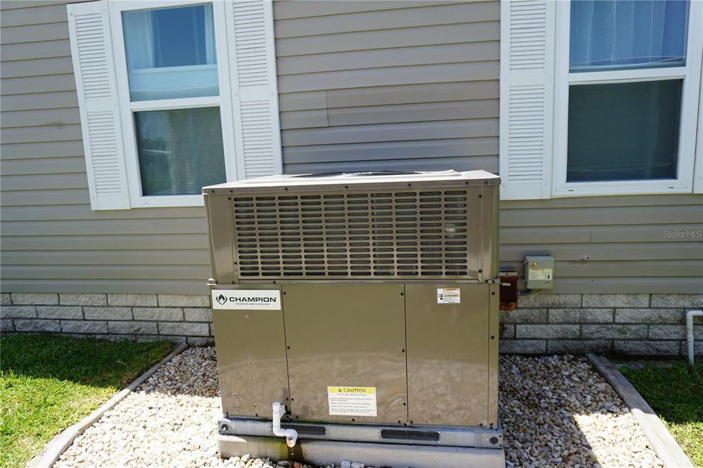 En Venta: $305,000 (2 camas, 2 baños, 1344 Pies cuadrados)