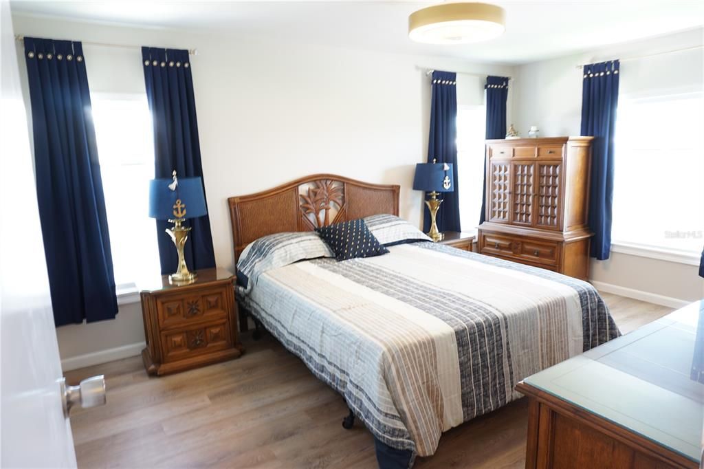 En Venta: $305,000 (2 camas, 2 baños, 1344 Pies cuadrados)