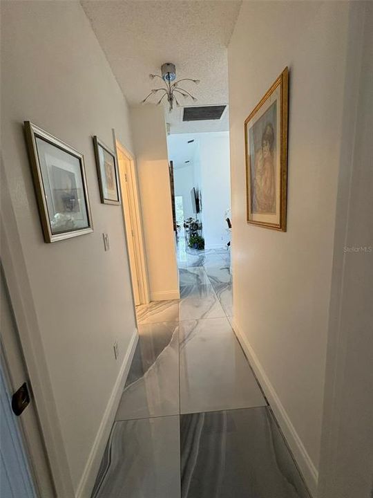 待售: $390,000 (2 贝兹, 2 浴室, 1244 平方英尺)