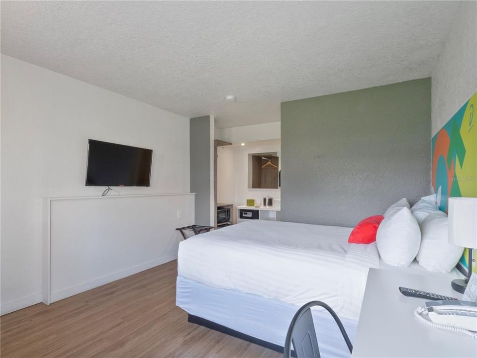 待售: $75,000 (1 贝兹, 1 浴室, 198 平方英尺)