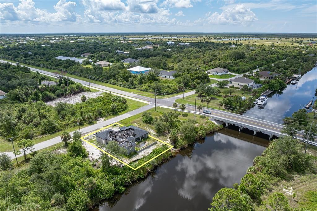 Activo con contrato: $172,000 (3 camas, 2 baños, 1704 Pies cuadrados)