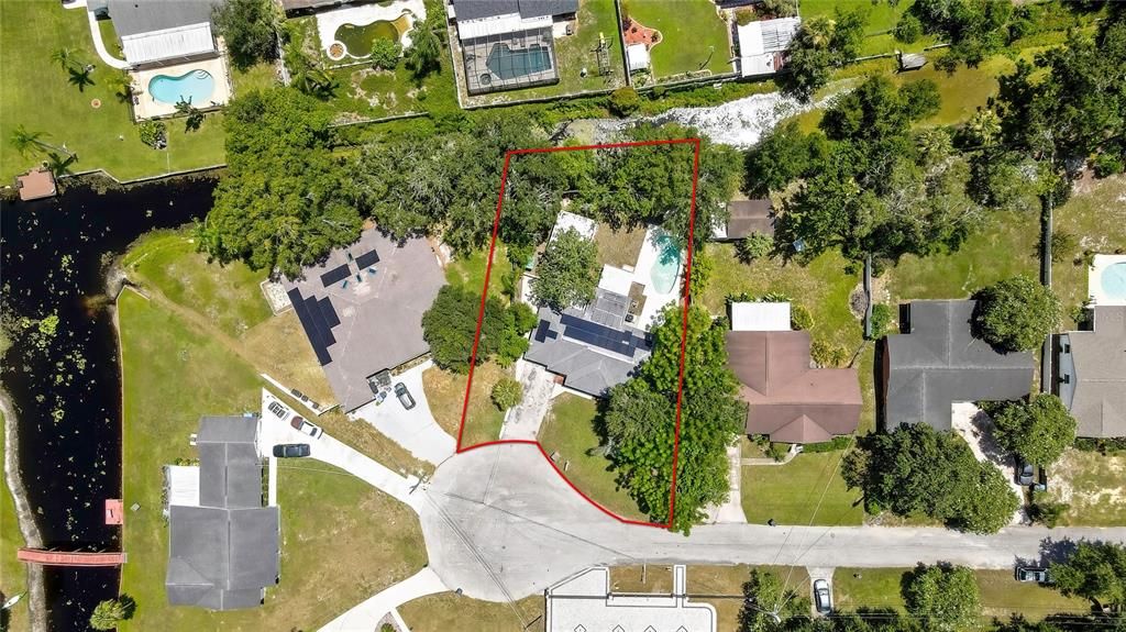 Recently Sold: $424,900 (4 beds, 2 baths, 1816 Square Feet)