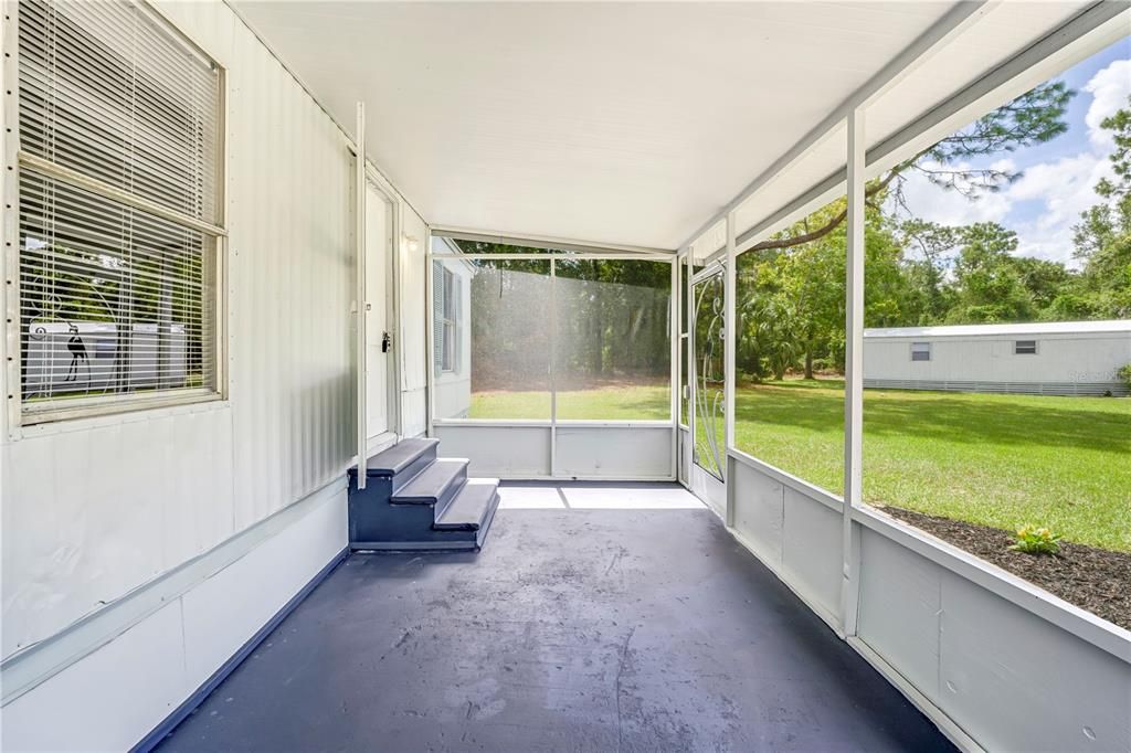 待售: $140,000 (3 贝兹, 2 浴室, 940 平方英尺)