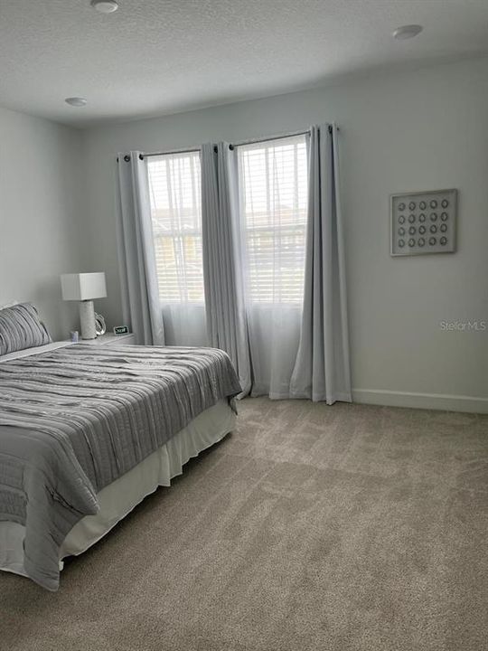 В аренду: $4,200 (3 спален, 2 ванн, 1638 Квадратных фут)