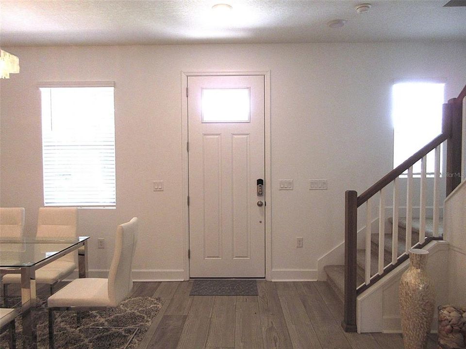 В аренду: $4,200 (3 спален, 2 ванн, 1638 Квадратных фут)