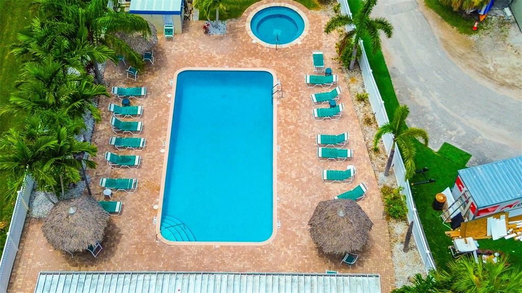 待售: $220,000 (2 贝兹, 2 浴室, 960 平方英尺)