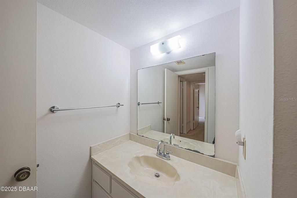 En Venta: $335,000 (2 camas, 2 baños, 1188 Pies cuadrados)