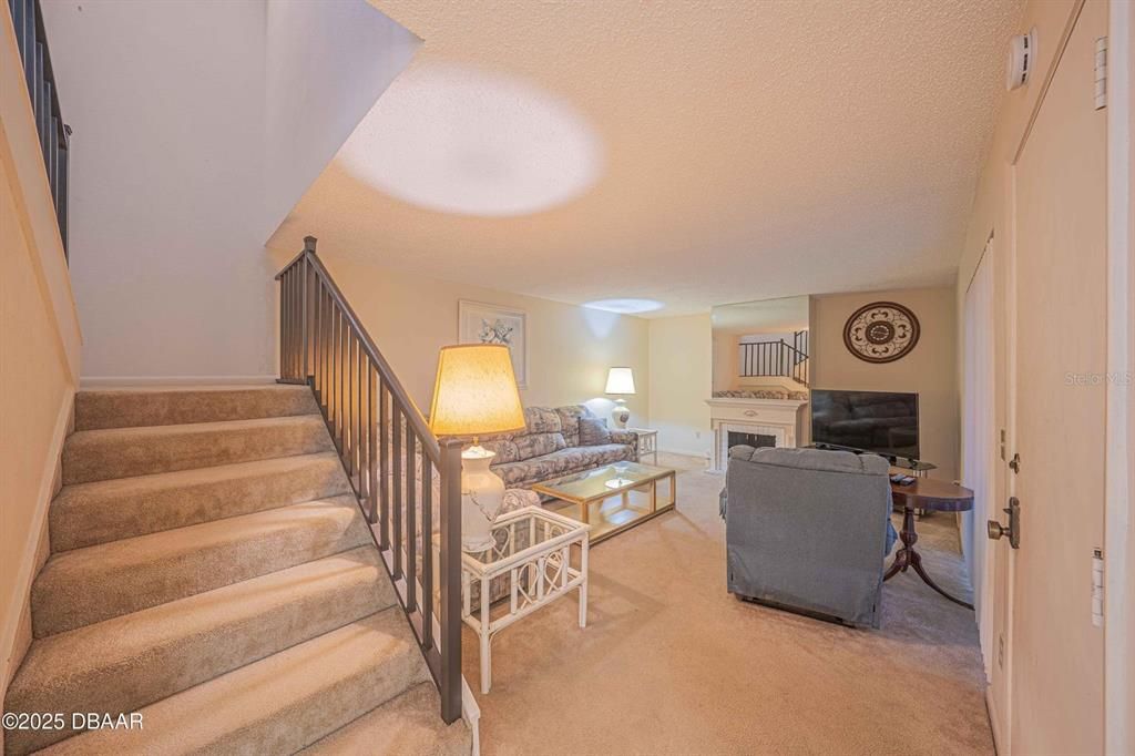 En Venta: $335,000 (2 camas, 2 baños, 1188 Pies cuadrados)