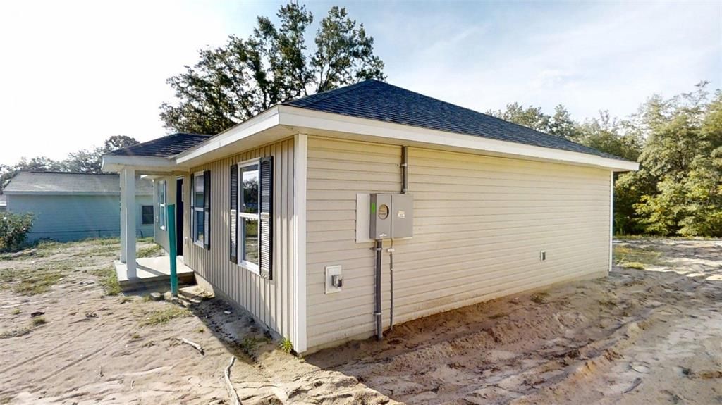 For Sale: $199,995 (3 beds, 2 baths, 1003 Square Feet)