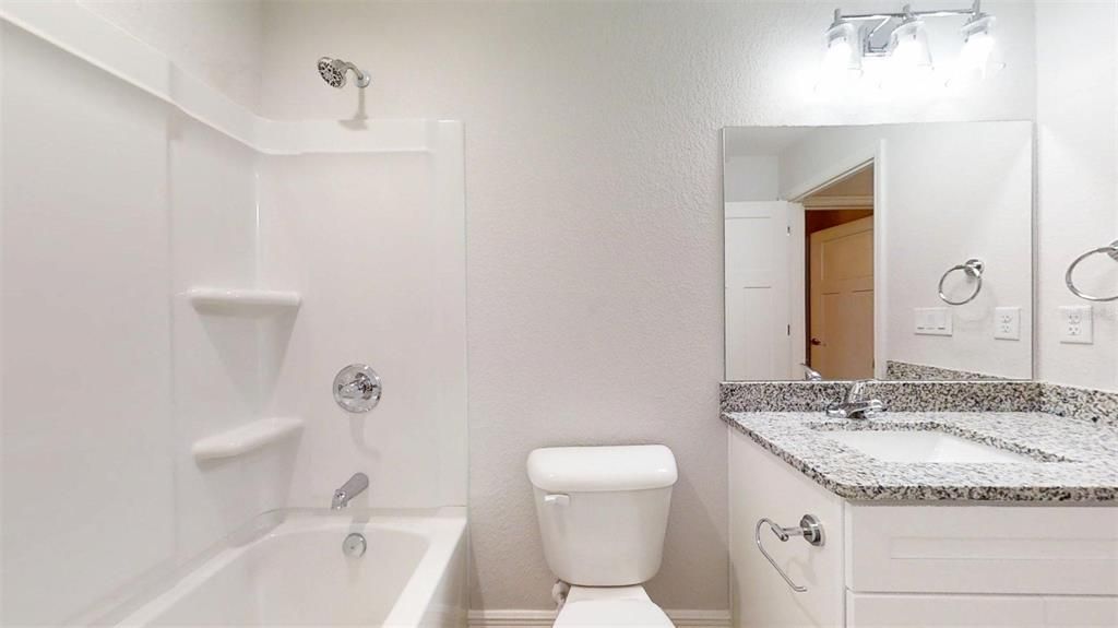 For Sale: $199,995 (3 beds, 2 baths, 1003 Square Feet)