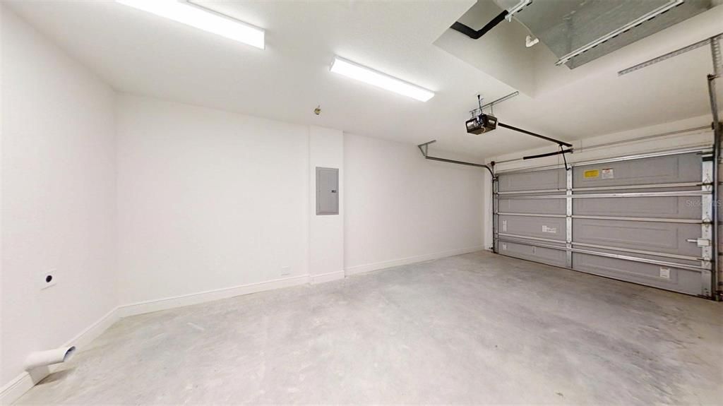 For Sale: $199,995 (3 beds, 2 baths, 1003 Square Feet)