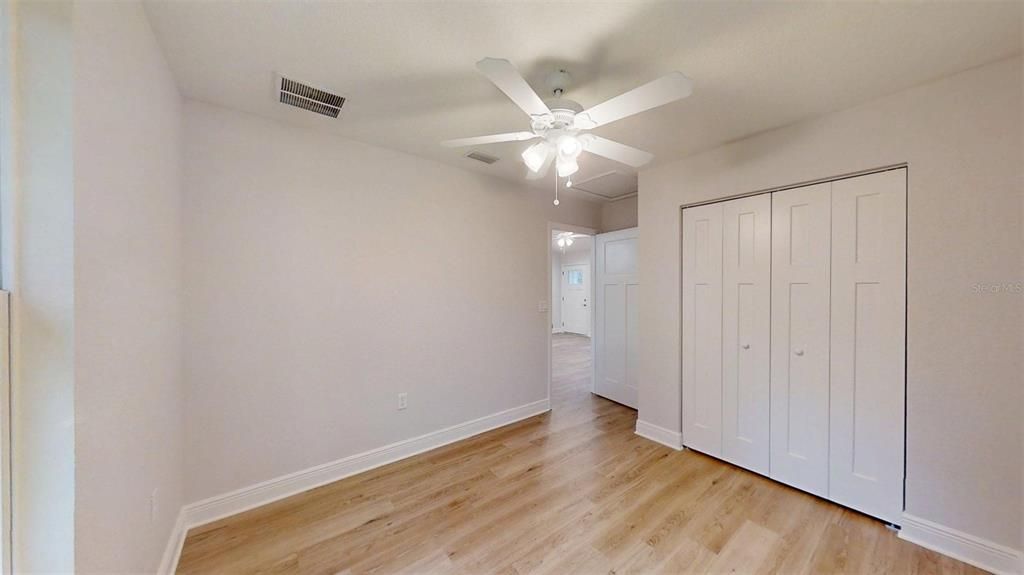 For Sale: $199,995 (3 beds, 2 baths, 1003 Square Feet)