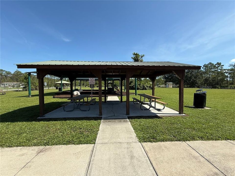 En Venta: $54,000 (0.91 acres)