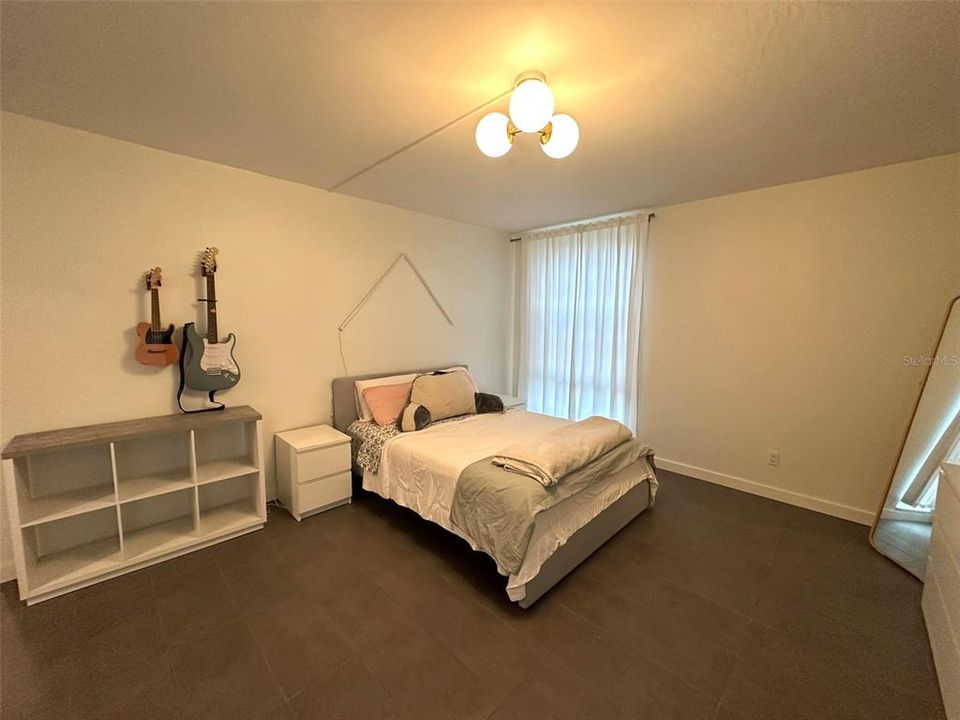 For Sale: $274,900 (3 beds, 2 baths, 1558 Square Feet)