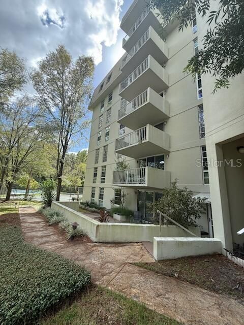 For Sale: $274,900 (3 beds, 2 baths, 1558 Square Feet)