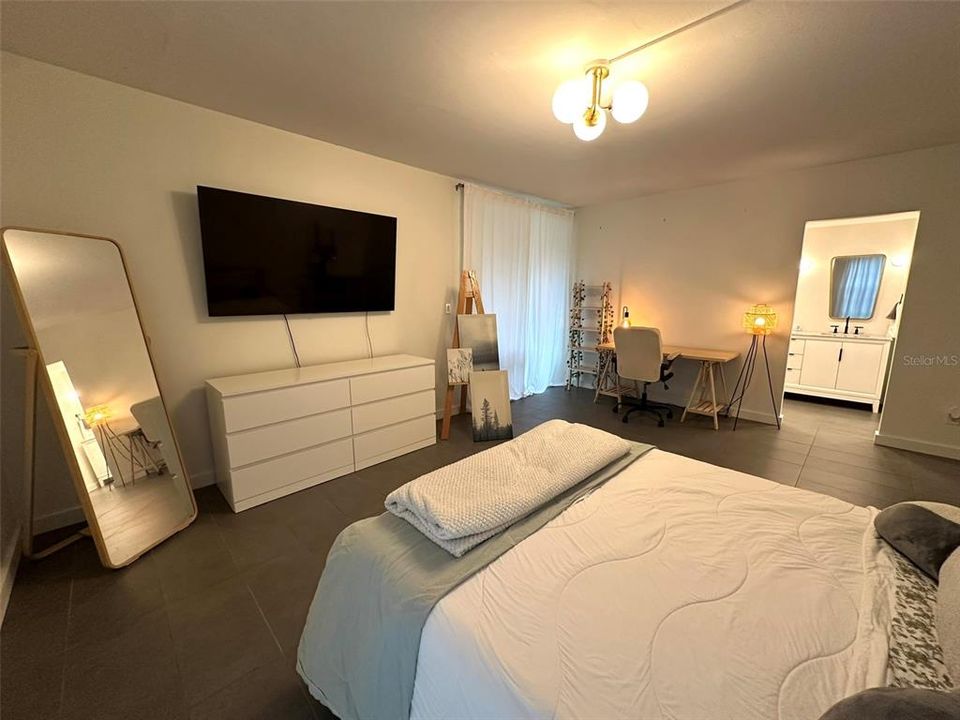 For Sale: $274,900 (3 beds, 2 baths, 1558 Square Feet)