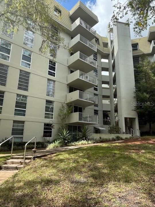 For Sale: $274,900 (3 beds, 2 baths, 1558 Square Feet)