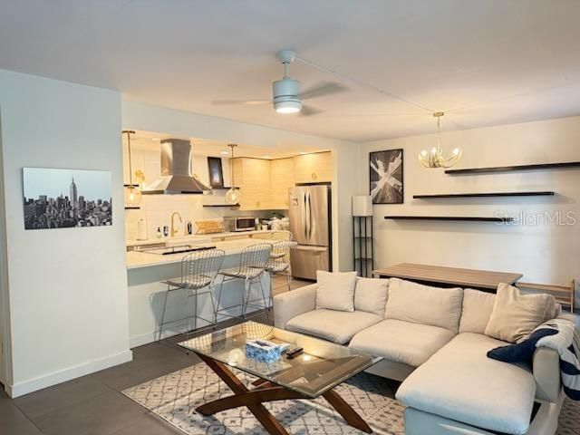 For Sale: $274,900 (3 beds, 2 baths, 1558 Square Feet)