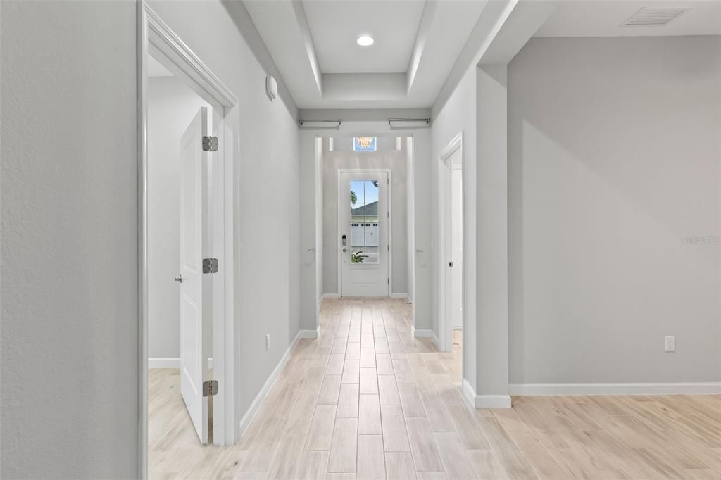 合同活跃: $475,000 (3 贝兹, 2 浴室, 1848 平方英尺)