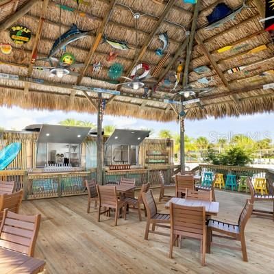 合同活跃: $475,000 (3 贝兹, 2 浴室, 1848 平方英尺)