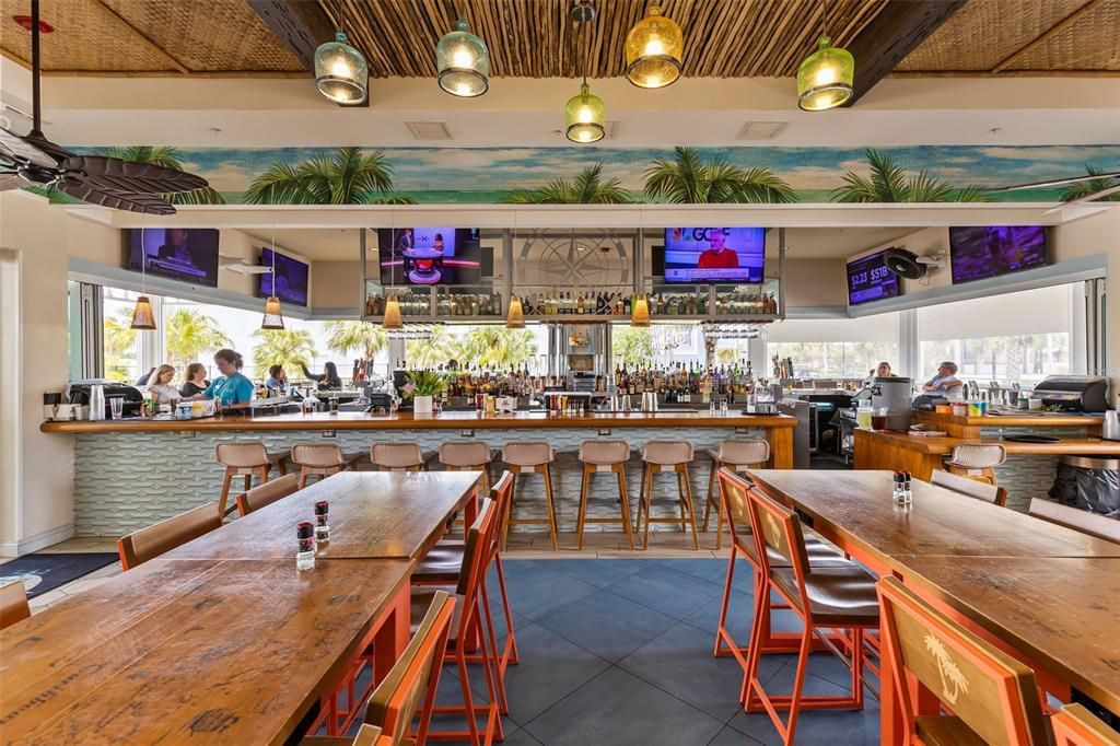 合同活跃: $475,000 (3 贝兹, 2 浴室, 1848 平方英尺)