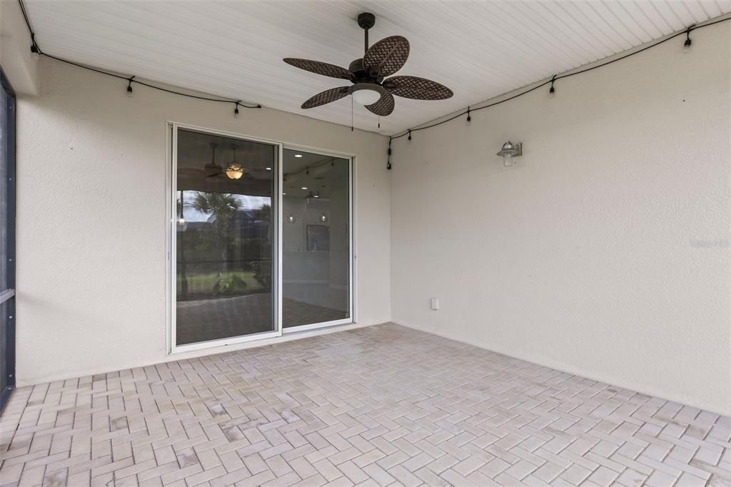 合同活跃: $475,000 (3 贝兹, 2 浴室, 1848 平方英尺)