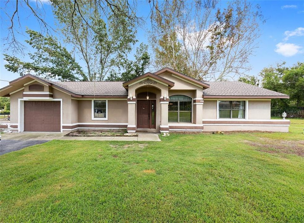 待售: $429,900 (2 贝兹, 2 浴室, 1112 平方英尺)