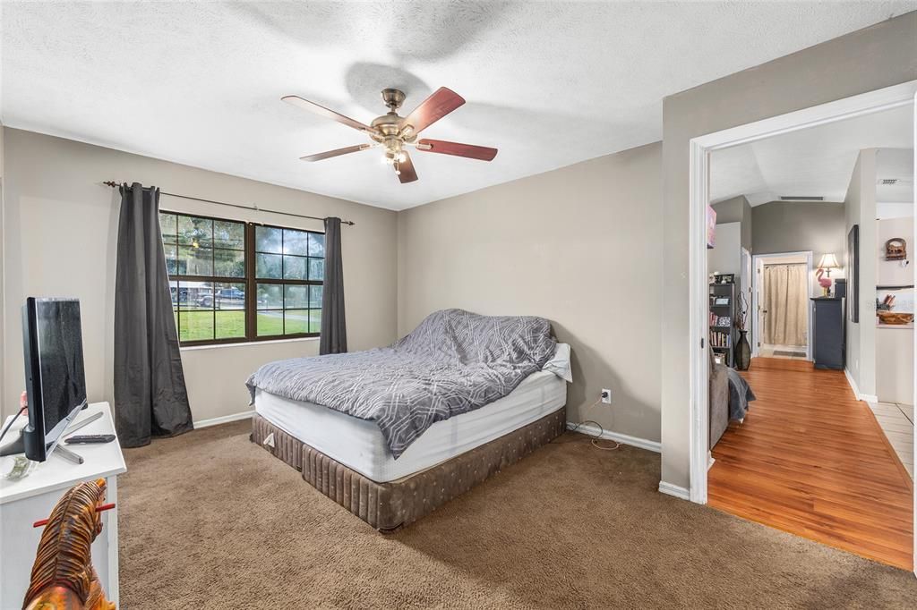 待售: $429,900 (2 贝兹, 2 浴室, 1112 平方英尺)