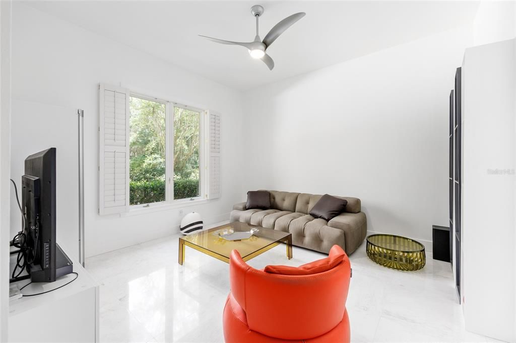 待售: $3,000,000 (4 贝兹, 5 浴室, 3859 平方英尺)