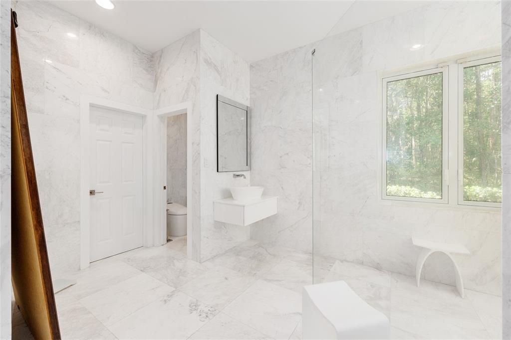 待售: $3,000,000 (4 贝兹, 5 浴室, 3859 平方英尺)