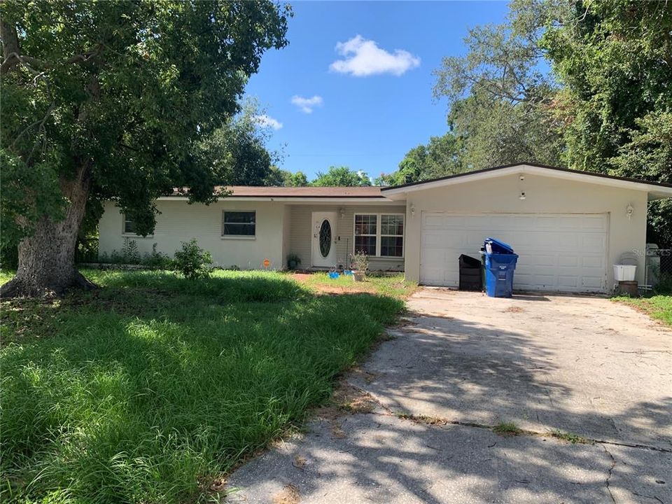 Active With Contract: $169,900 (3 beds, 2 baths, 1408 Square Feet)