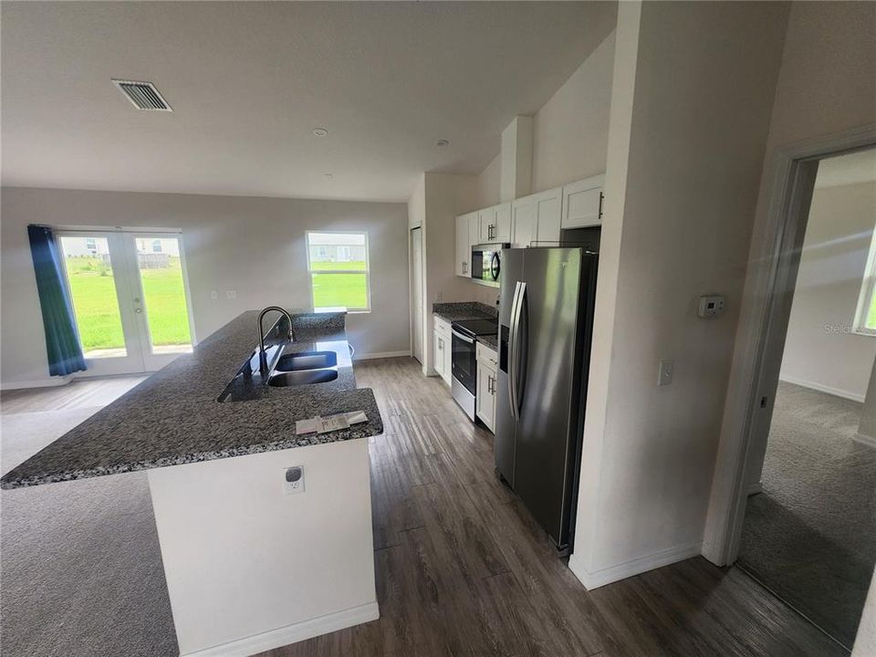 待售: $234,900 (3 贝兹, 2 浴室, 1248 平方英尺)