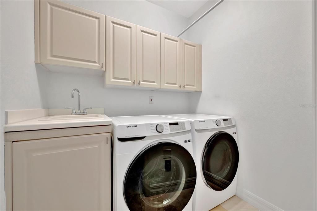 На продажу: $1,175,000 (3 спален, 4 ванн, 3046 Квадратных фут)