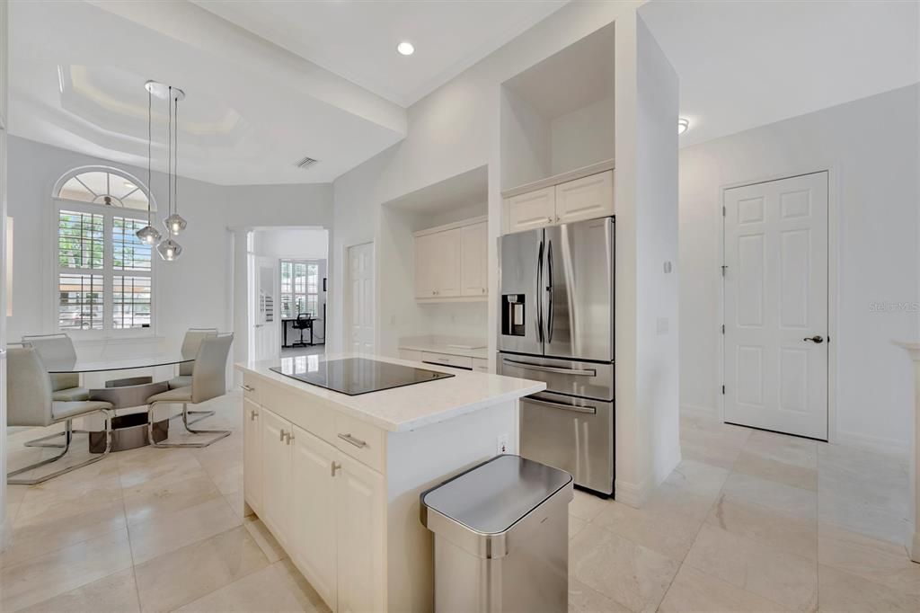 На продажу: $1,175,000 (3 спален, 4 ванн, 3046 Квадратных фут)