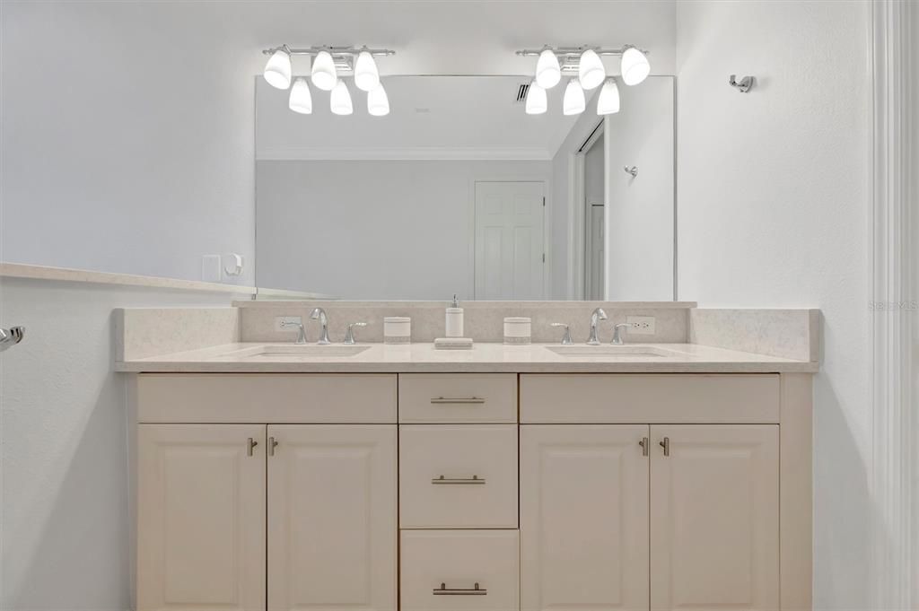 На продажу: $1,175,000 (3 спален, 4 ванн, 3046 Квадратных фут)