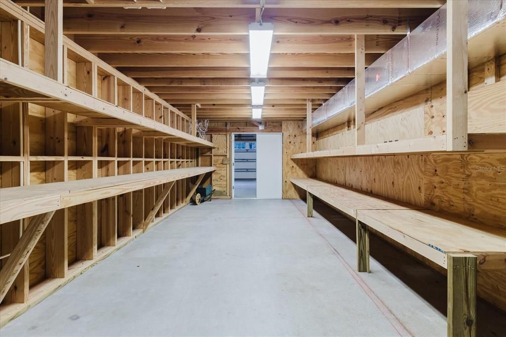 For Sale: $1,550,000 (4 beds, 3 baths, 4996 Square Feet)