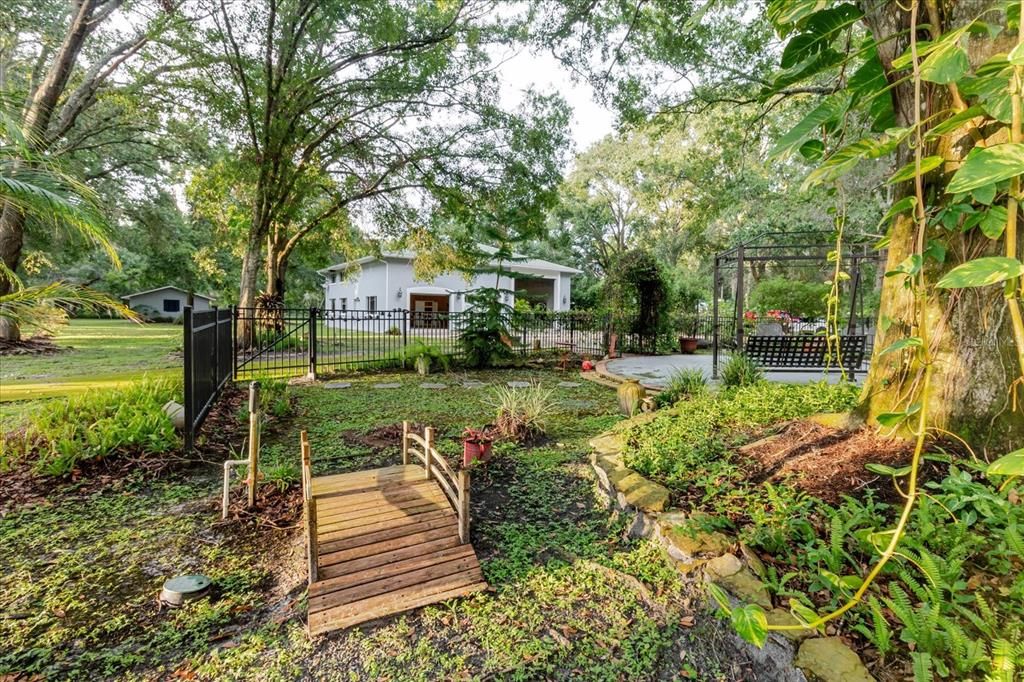 For Sale: $1,550,000 (4 beds, 3 baths, 4996 Square Feet)