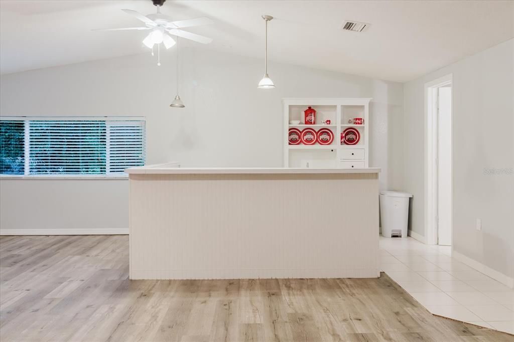 For Sale: $1,550,000 (4 beds, 3 baths, 4996 Square Feet)