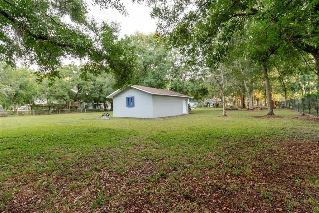 For Sale: $1,550,000 (4 beds, 3 baths, 4996 Square Feet)