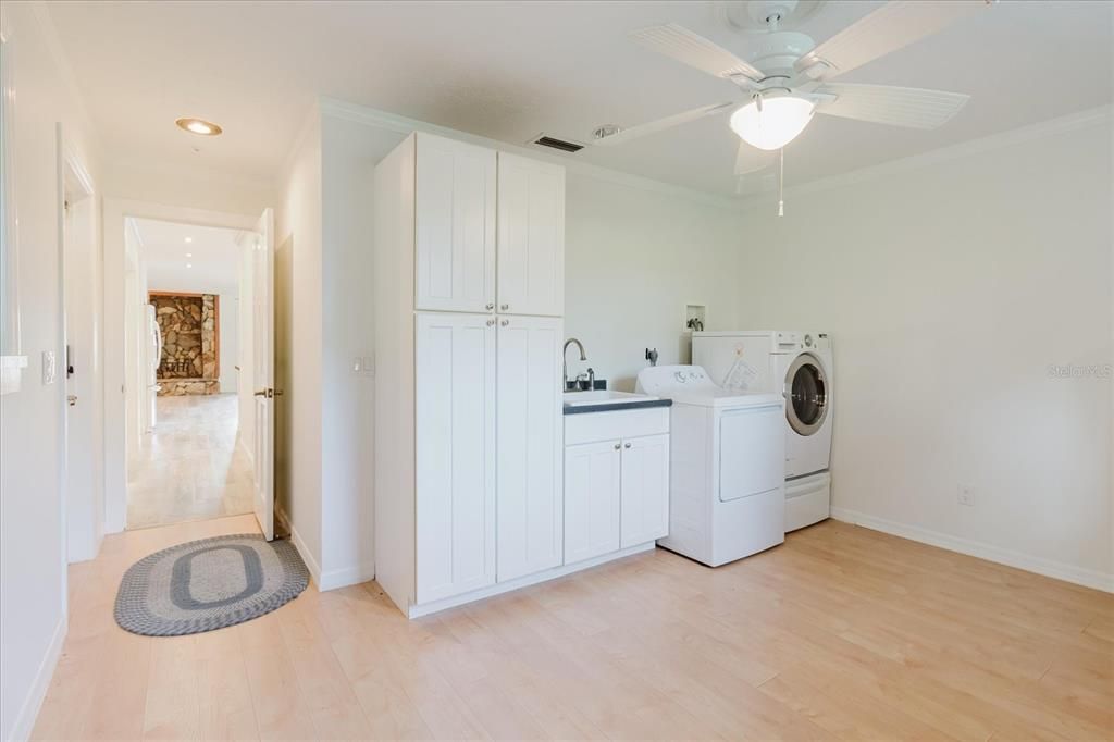 For Sale: $1,550,000 (4 beds, 3 baths, 4996 Square Feet)