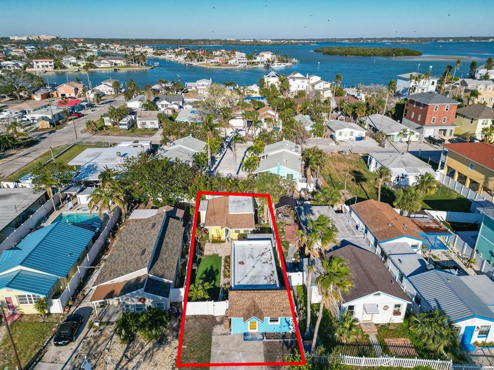 待售: $450,000 (0.09 acres)