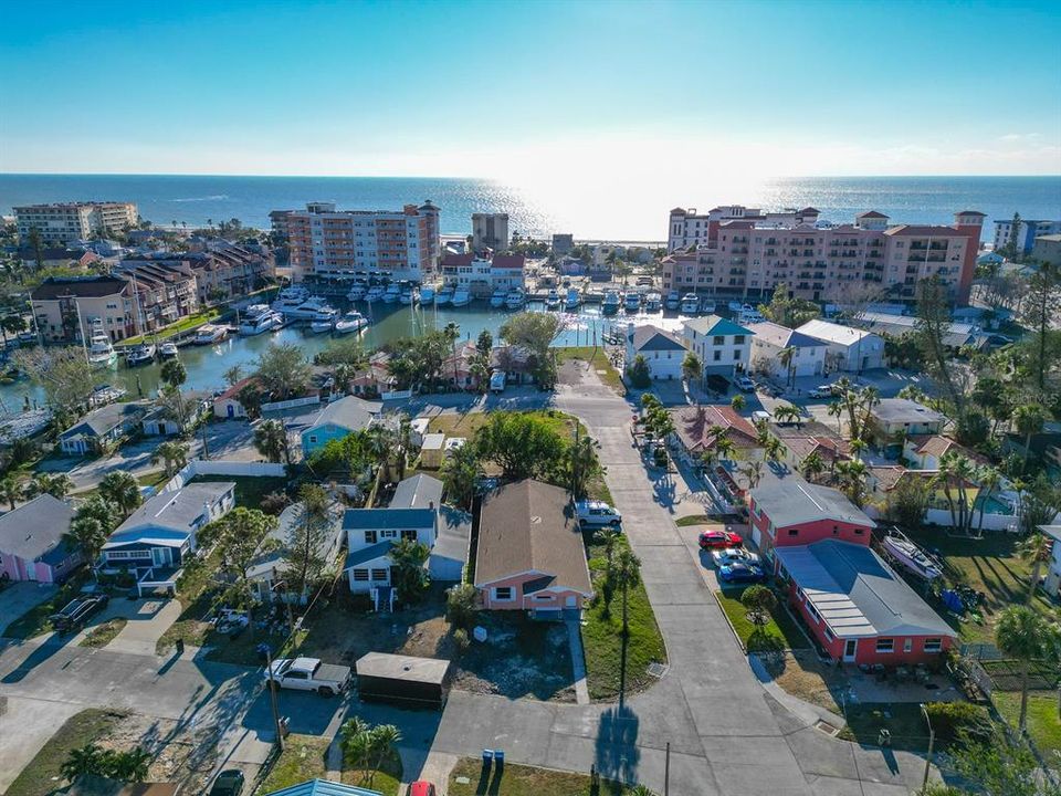 待售: $450,000 (0.09 acres)